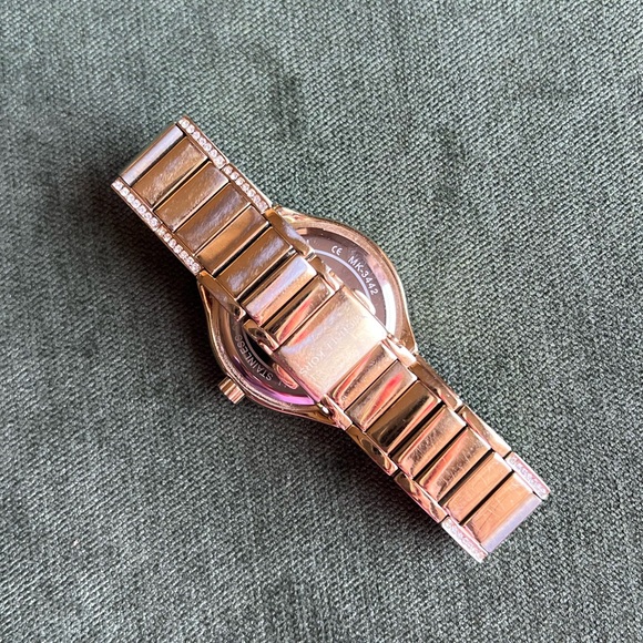 Michael Kors Gold Watch - Picture 3 of 4